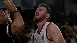 Karşıyaka Basketbol, Son Saniyede Bursaspor'u Yenerek Ligi'nde Kaldı
