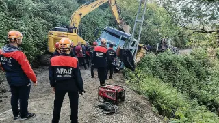 Rize'de Kamyondan Atlayan Sürücü Hayatını Kaybetti