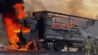 TEM Otoyolu'nda Seyir Halindeki TIR'da Yangın Çıktı