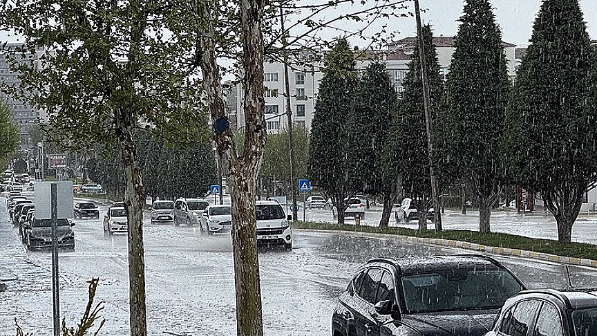Yurdun Bazı Bölgeleri İçin Kuvvetli Yağış Uyarısı Yapıldı